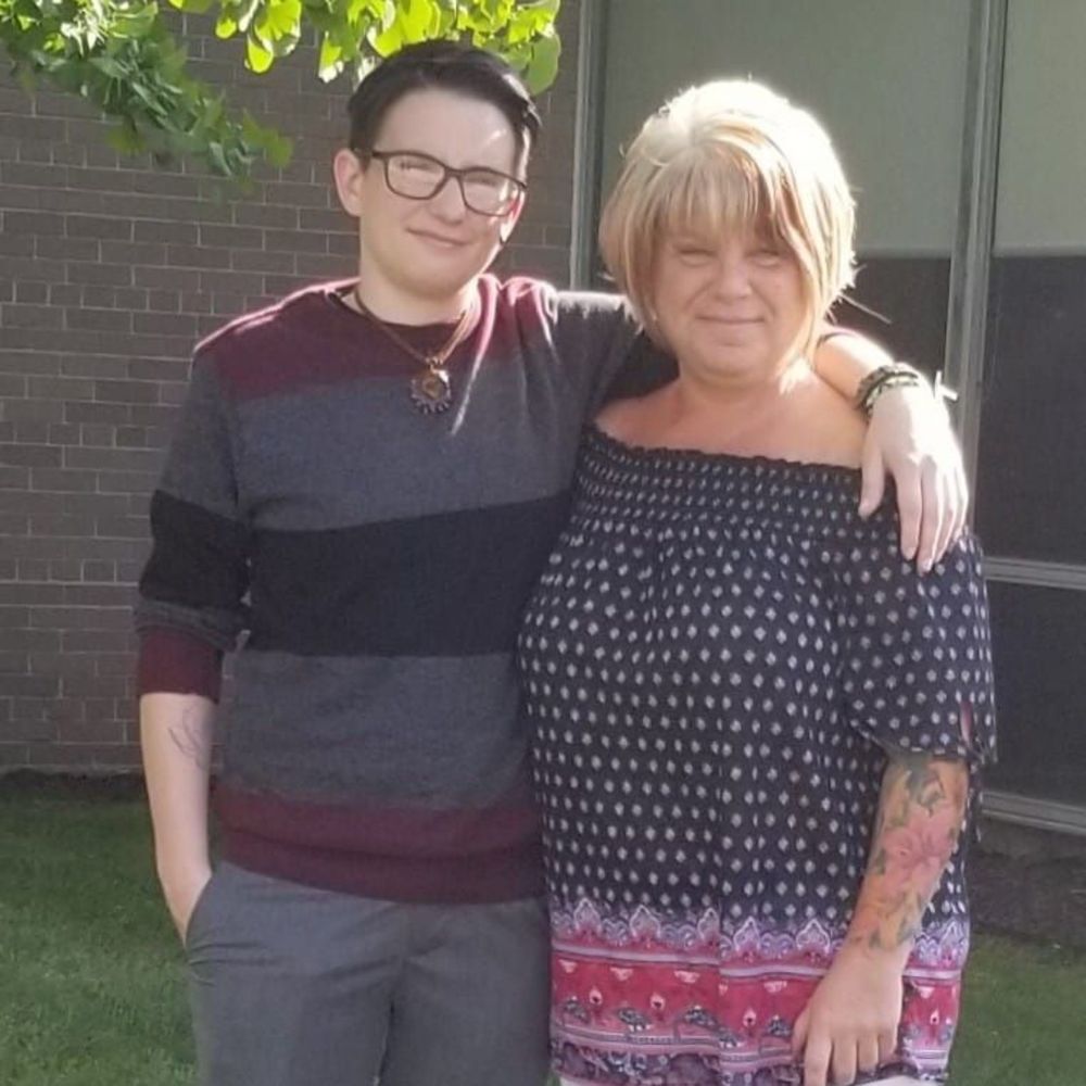 Meet your Posher, Holly